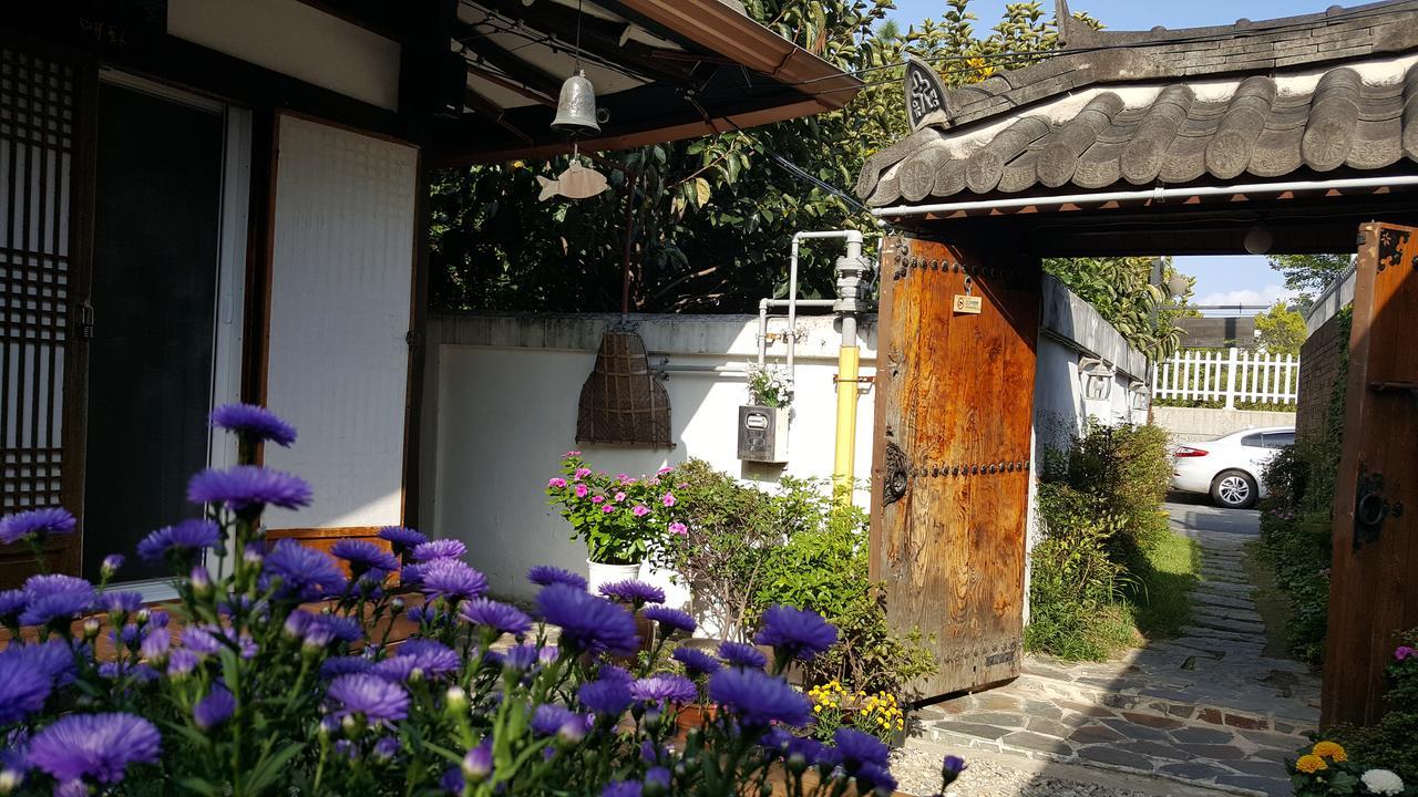 Inyeon Hanok Guesthouse Jeonju Exterior photo